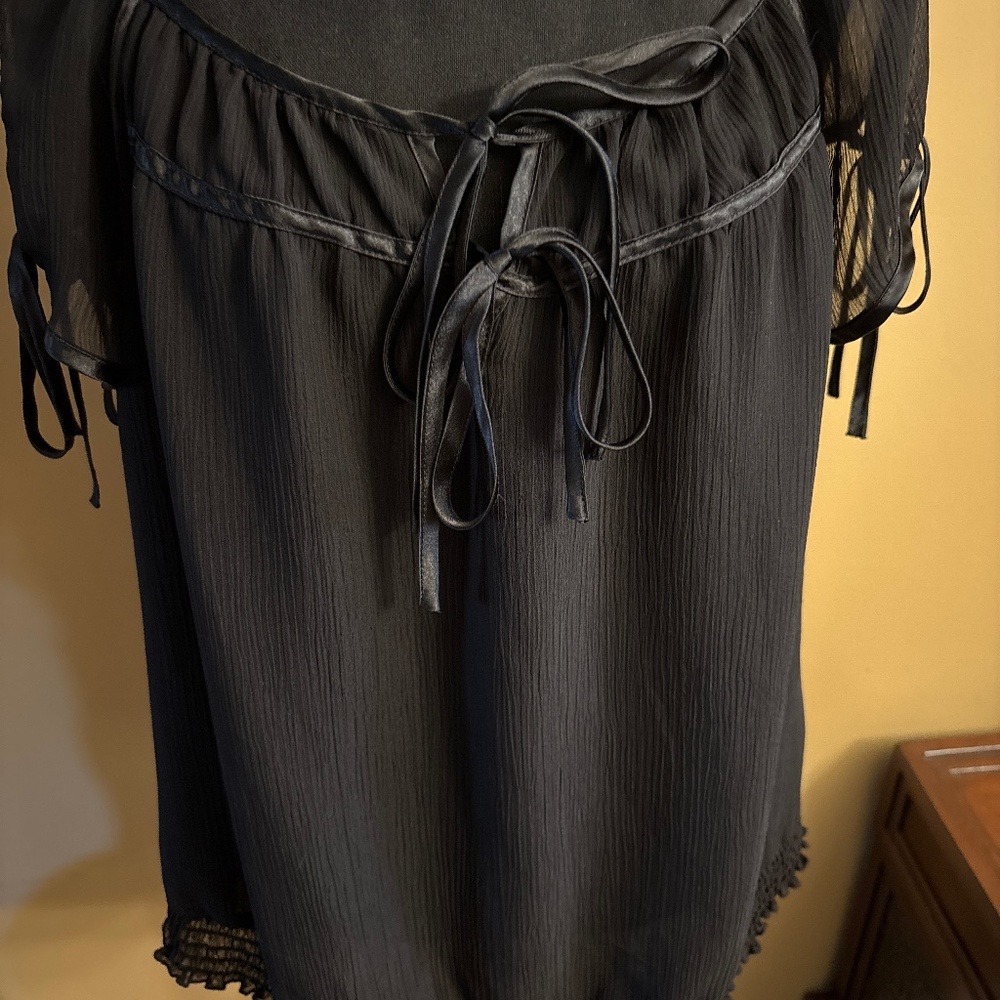 Jazzy double bow blouse